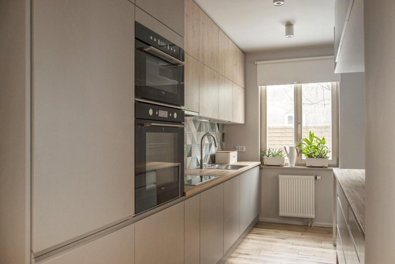 Charming Apartment With Garden, Only 1 Km To Wawel Castle By Noclegi Renters Kraków Zewnętrze zdjęcie
